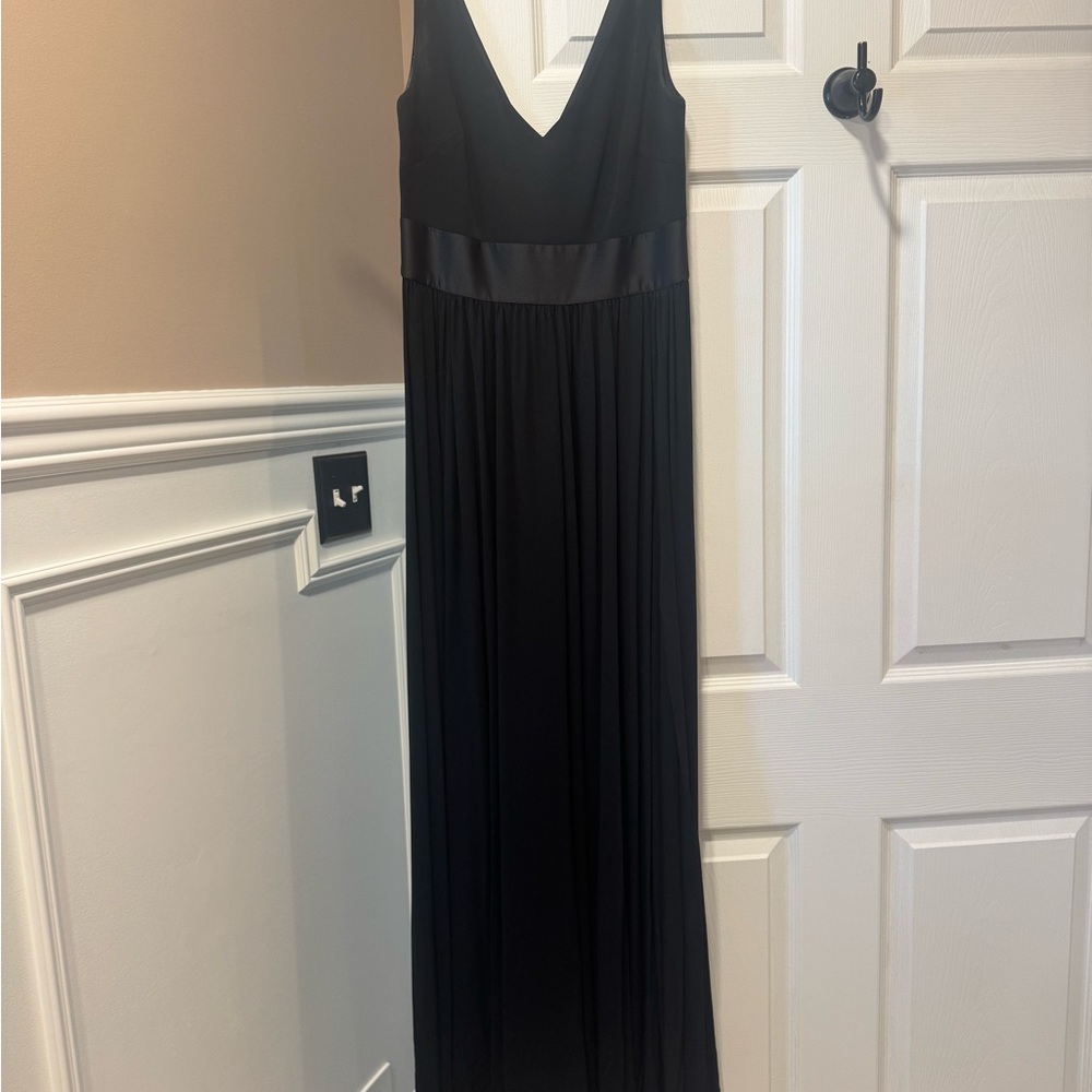 Vera Wang Black Sleeveless Dress